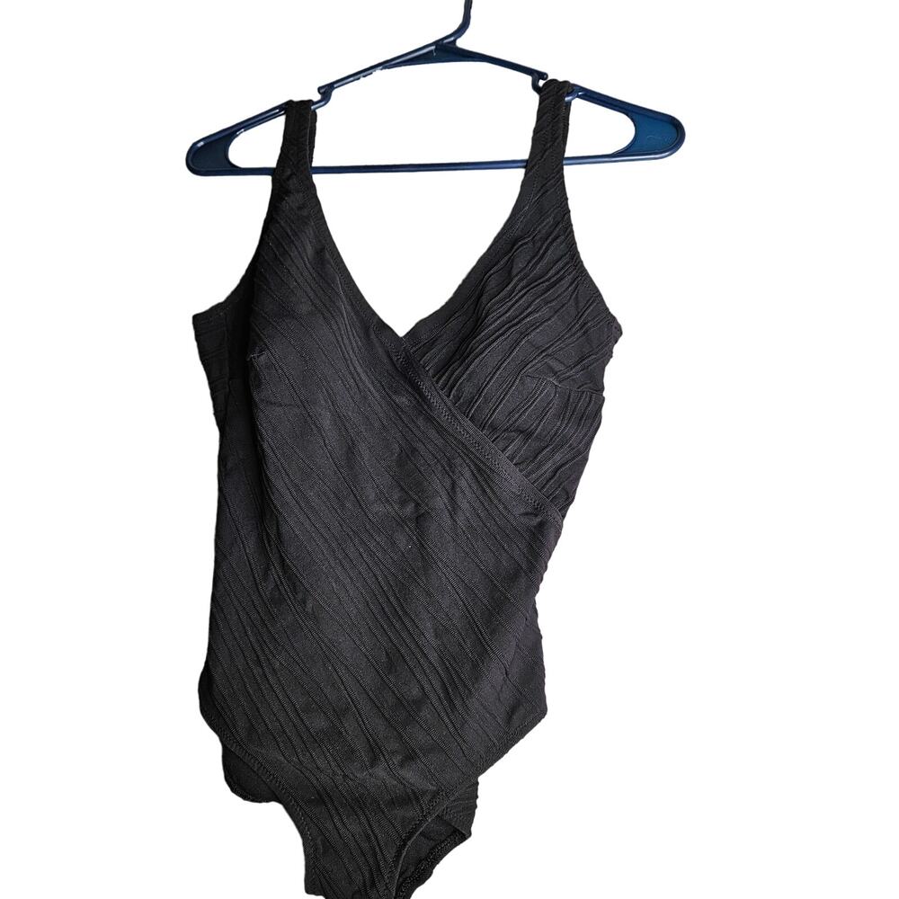 Women's One Piece Swimsuit by Gottex Size 10